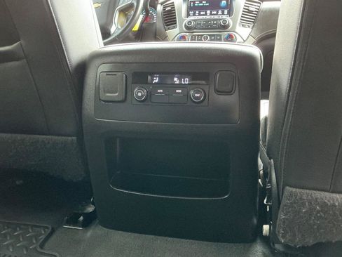 Used 2019 Chevrolet Tahoe LT RWD image 12