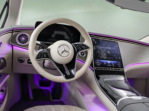 Used 2022 Mercedes-Benz EQS 450+ Sedan image 12