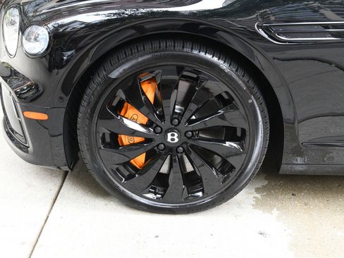 New 2025 Bentley Flying Spur Plug-In Hybrid image 23