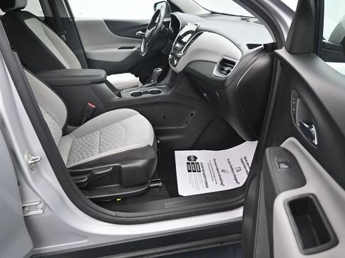 Used 2018 Chevrolet Equinox LT w/ Sun & Infotainment Package FWD image 13