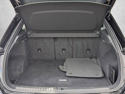 Used 2021 Audi Q3 2.0T Premium image 6