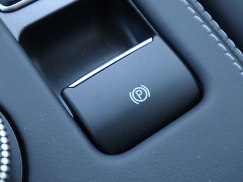 New 2024 Ford Mustang Mach-E Select w/ Comfort Package Lite image 29