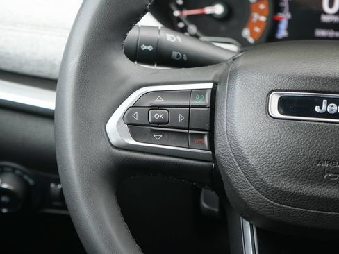 Used 2023 Jeep Compass Latitude AWD/4WD image 14