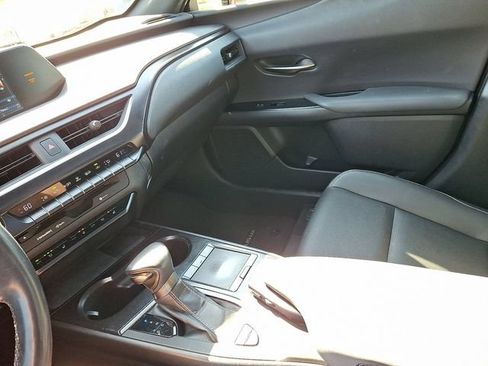 Used 2019 Lexus UX 250h w/ Premium Package AWD/4WD image 31