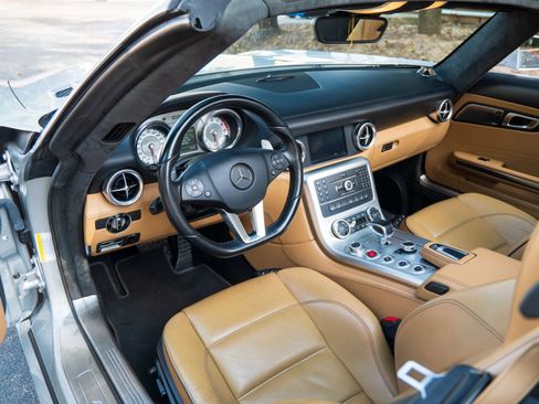 Used 2012 Mercedes-Benz SLS AMG Roadster image 27