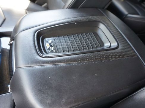 Used 2019 Cadillac Escalade Platinum image 52