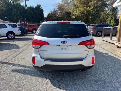 Used 2014 Kia Sorento LX AWD/4WD image 4