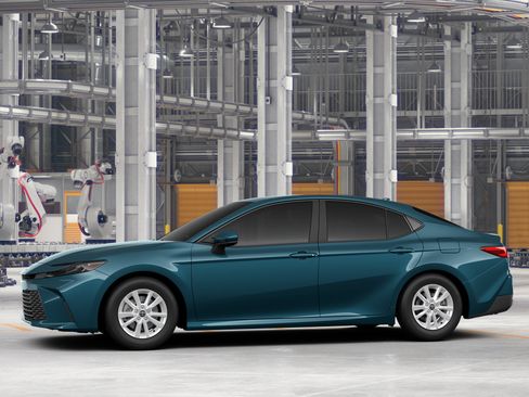 New 2026 Toyota Camry LE w/ Convenience Package FWD image 5