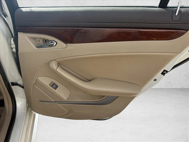 Used 2011 Cadillac CTS Luxury RWD image 21