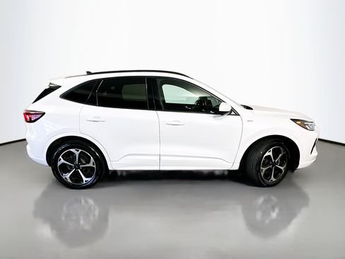 Used 2023 Ford Escape ST-Line Select w/ Tech Pack #2 AWD/4WD image 8