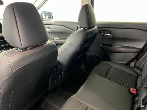 New 2026 Nissan Rogue SV AWD/4WD image 19