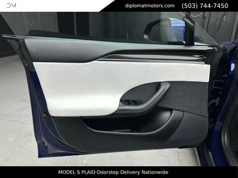 Used 2021 Tesla Model S Plaid image 22