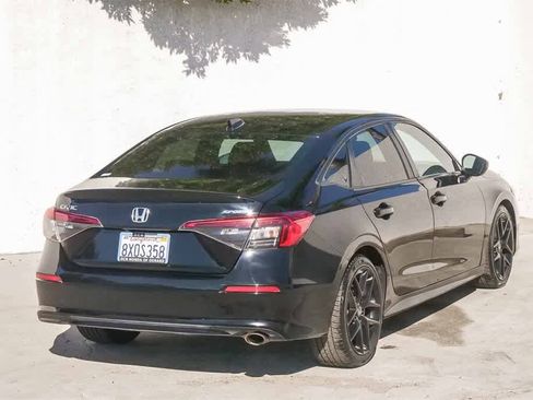 Used 2022 Honda Civic Sport image 6