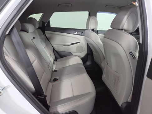 Used 2018 Hyundai Tucson SE AWD/4WD image 28