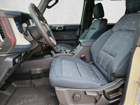 New 2026 Ford Bronco Heritage Edition AWD/4WD image 4