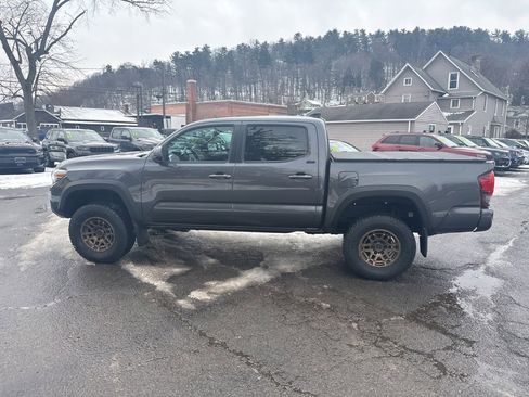 Used 2023 Toyota Tacoma SR5 image 2
