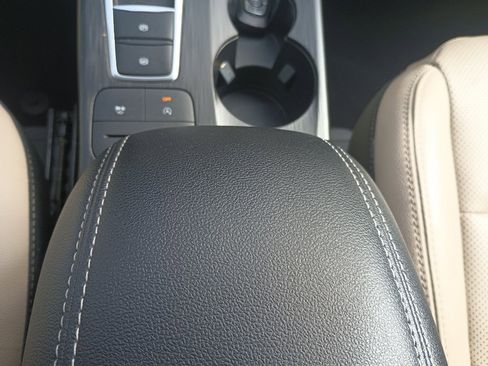 Certified 2022 Ford Escape SEL w/ Technology Package image 24