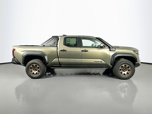 New 2026 Toyota Tacoma Trailhunter image 8