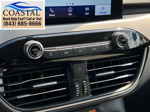 Used 2022 Ford Escape SE w/ SE Sport Appearance Package FWD image 42