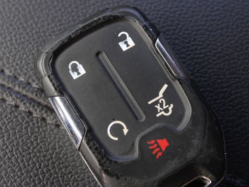 Used 2021 GMC Terrain SLE w/ Driver Convenience Package AWD/4WD image 16