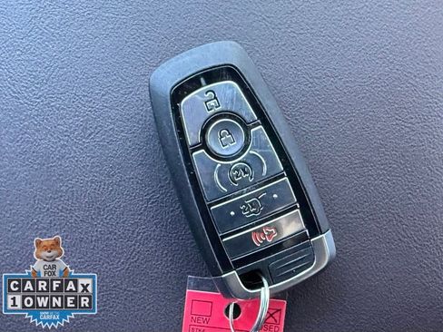 Used 2025 Ford Explorer Platinum image 30