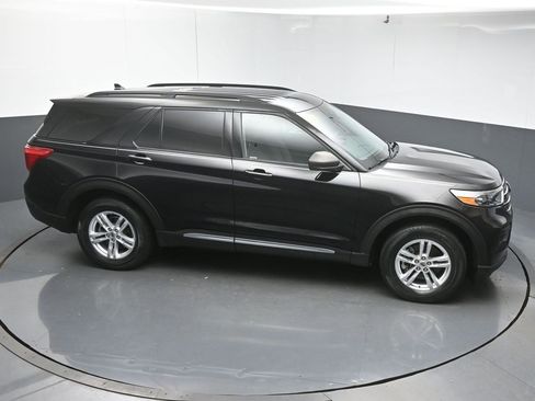 Used 2020 Ford Explorer XLT w/ Comfort Package image 53