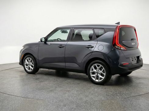 Used 2025 Kia Soul LX w/ LX Technology Package image 6