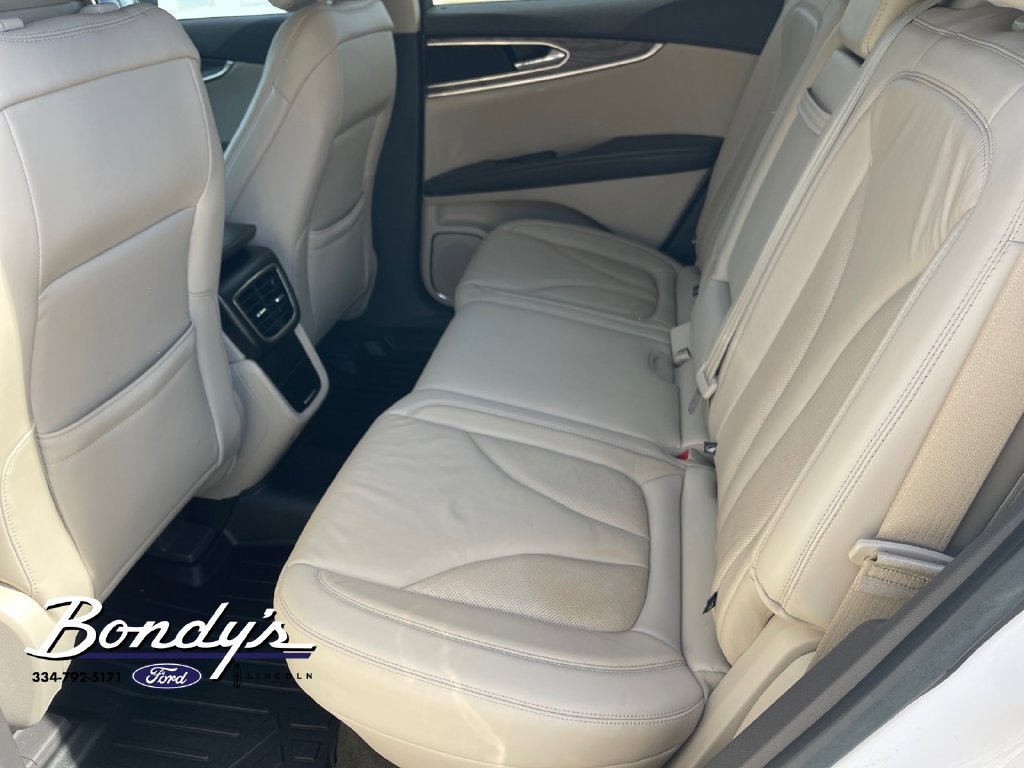 Used 2019 Lincoln Nautilus Select FWD image 11