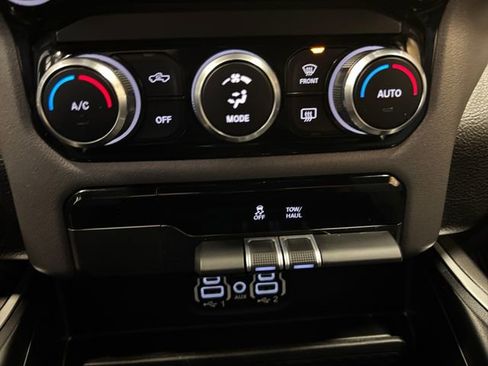 Used 2022 RAM 1500 Big Horn image 22