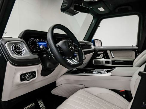 Used 2026 Mercedes-Benz G 63 AMG 4MATIC image 2