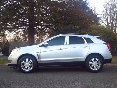 Used 2014 Cadillac SRX Luxury w/ Driver Awareness Package image 2