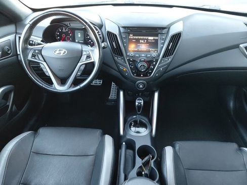 Used 2016 Hyundai Veloster Turbo image 27