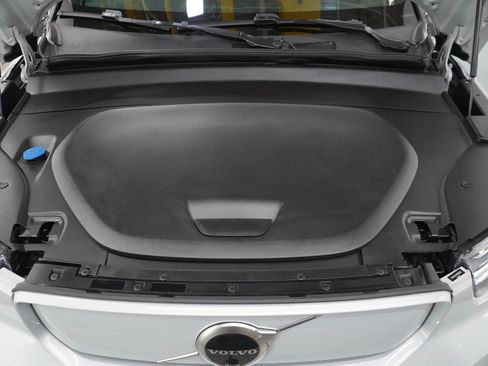Used 2021 Volvo XC40 P8 Recharge w/ Advanced Package AWD/4WD image 31