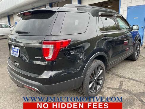 Used 2017 Ford Explorer XLT w/ Equipment Group 202A AWD/4WD image 3
