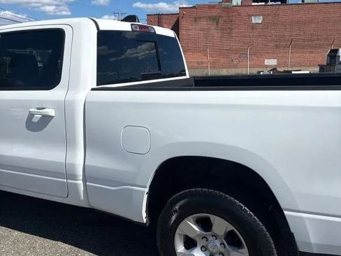Used 2020 RAM 1500 Big Horn AWD/4WD image 5