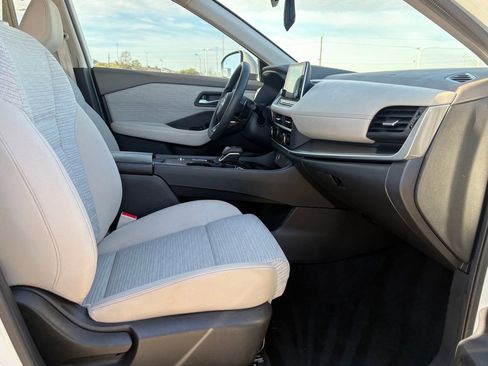 Certified 2023 Nissan Rogue SV image 37