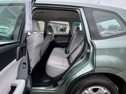 Used 2015 Subaru Forester 2.5i AWD/4WD image 18
