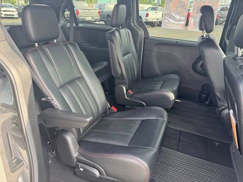 Certified 2017 Dodge Grand Caravan GT FWD image 15
