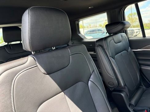 New 2026 Jeep Grand Cherokee L Limited AWD/4WD image 33