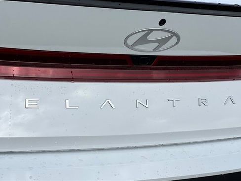 New 2026 Hyundai Elantra SEL Sport image 9
