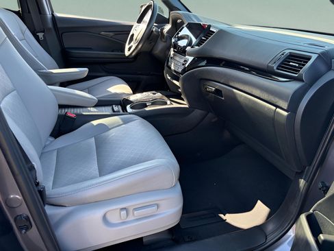 Certified 2020 Honda Passport Touring image 15