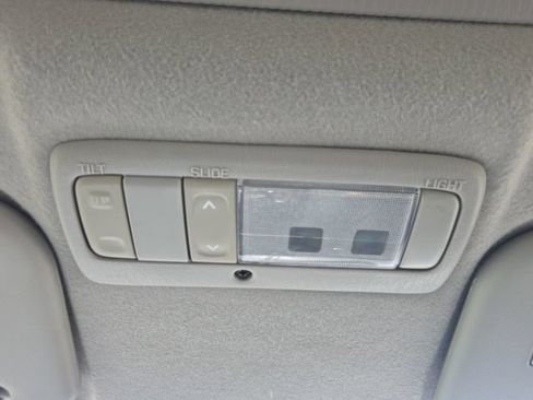 Used 2006 Toyota Corolla S FWD image 22