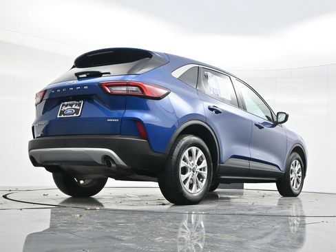 Used 2023 Ford Escape Active image 34