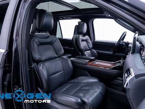 Used 2022 Lincoln Navigator Reserve AWD/4WD image 55
