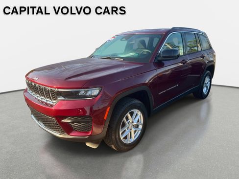 Used 2024 Jeep Grand Cherokee Laredo X image 1