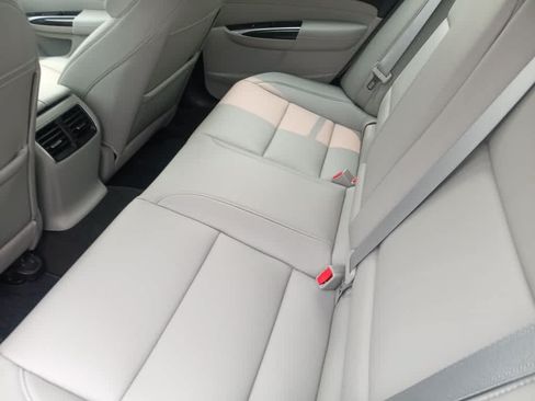 Used 2019 Acura TLX FWD image 19