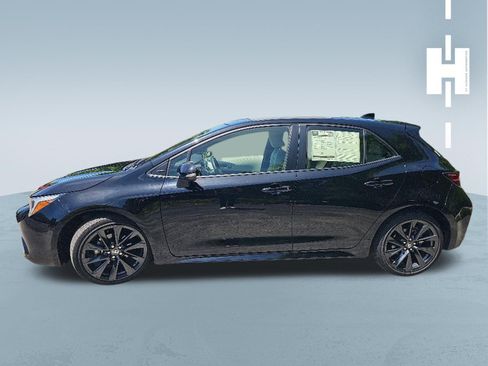 Used 2024 Toyota Corolla XSE FWD image 2