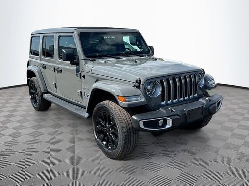 Used 2021 Jeep Wrangler Unlimited Sahara w/ Cold Weather Group image 4