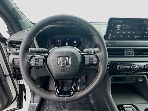 New 2026 Honda Pilot Sport image 10