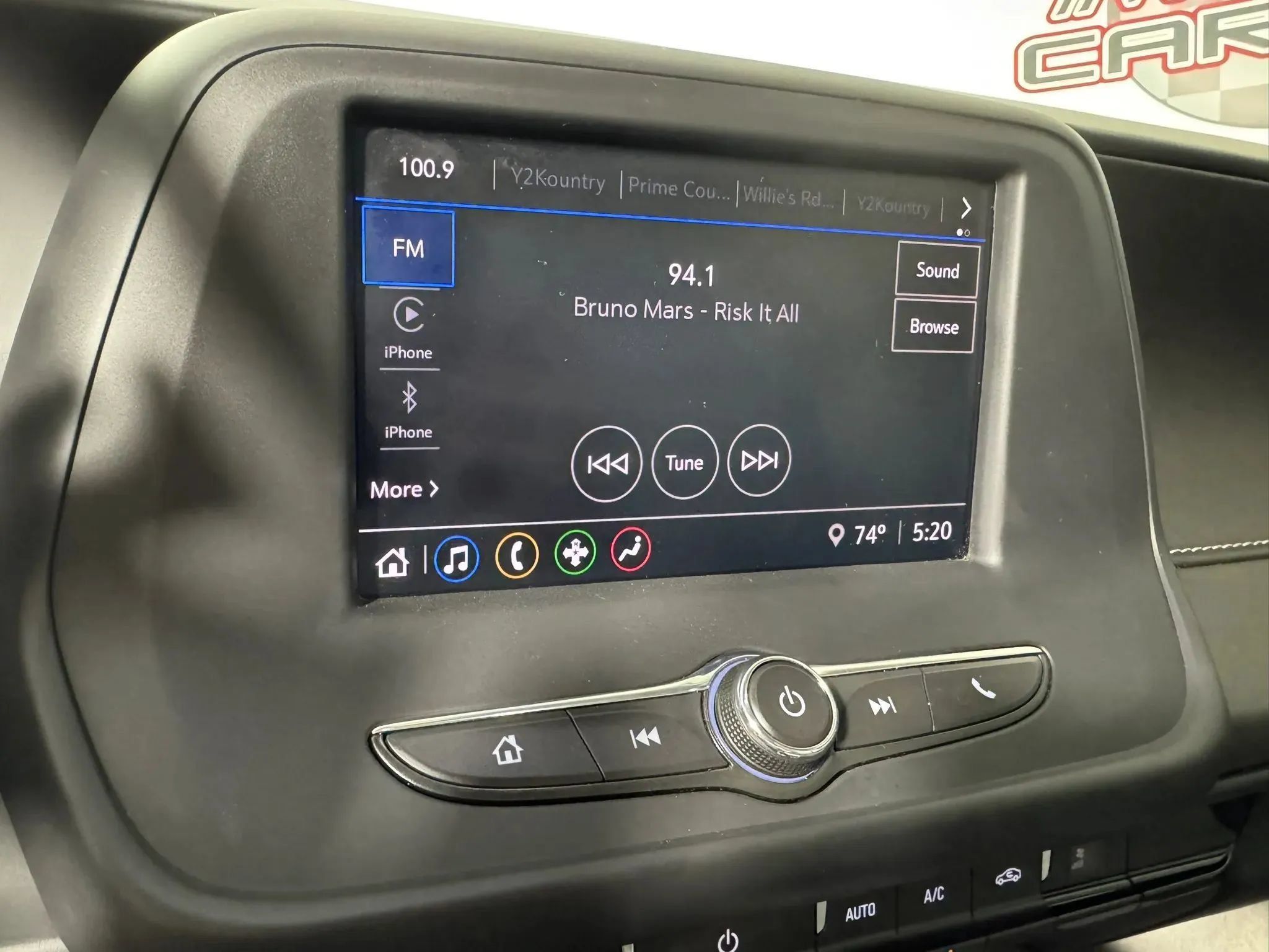 Used 2023 Chevrolet Camaro LT RWD image 18